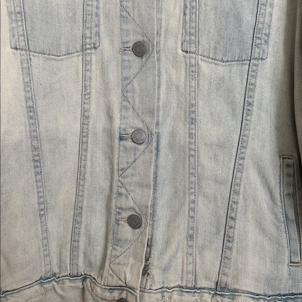 GAP Light Blue Jean Trucker Jacket - Picture 4 of 10